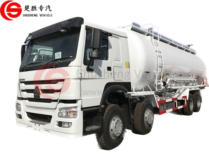 El camión con mejores ventas del tanque del transporte del cereal del camión 35000L del cemento del bulto de las ruedas 35cbm de SINOTRUK HOWO 8X4 12 