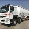 El camión con mejores ventas del tanque del transporte del cereal del camión 35000L del cemento del bulto de las ruedas 35cbm de SINOTRUK HOWO 8X4 12 