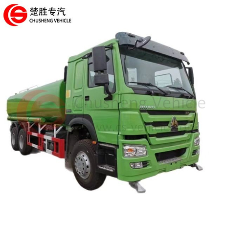 Nuevo SINOTRUK HOWO 4*2 6X4 20 CBM Camión cisterna con rociadores de agua Camión cisterna de agua