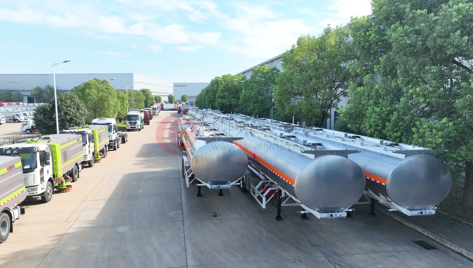 Tanque de combustible semi remolilador cami&oacute;n-chusheng veh&iacute;culo1 