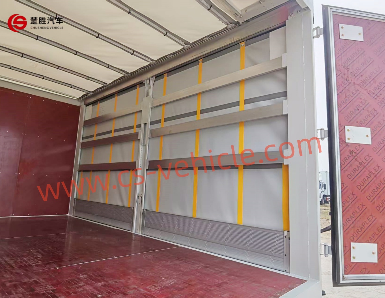 Cami&oacute;n de carga de lona-8