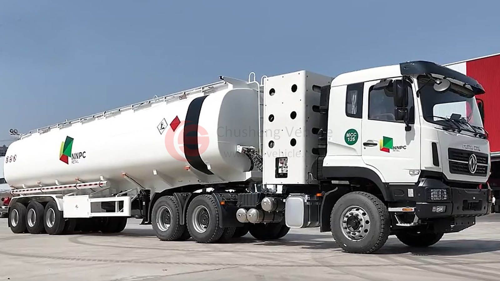 Pedido exitoso: 5 años de confianza continúan con una buena corporación: los clientes nigerianos han comprado más de 500 equipos Dongfeng en total