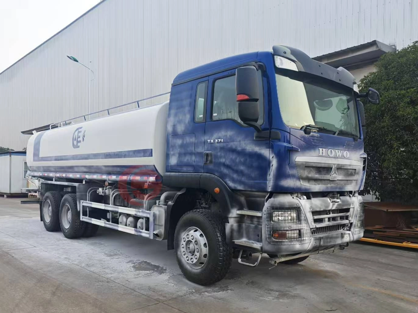 ¿Cómo quitar la cera de la carrocería del camión?