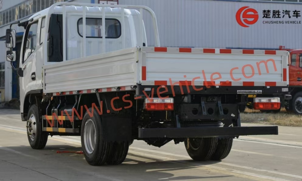 Cami&oacute;n con plataforma abatible Dongfeng-8
