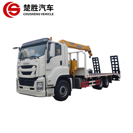 Camión de plataforma ISUZU GIGA 6x4 con grúa montada en camión XCMG