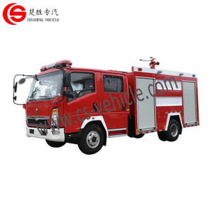 Vehículo de rescate del camión contra incendios de espuma de agua de Sinotruk Howo 4x2 2500L con cabina de doble fila